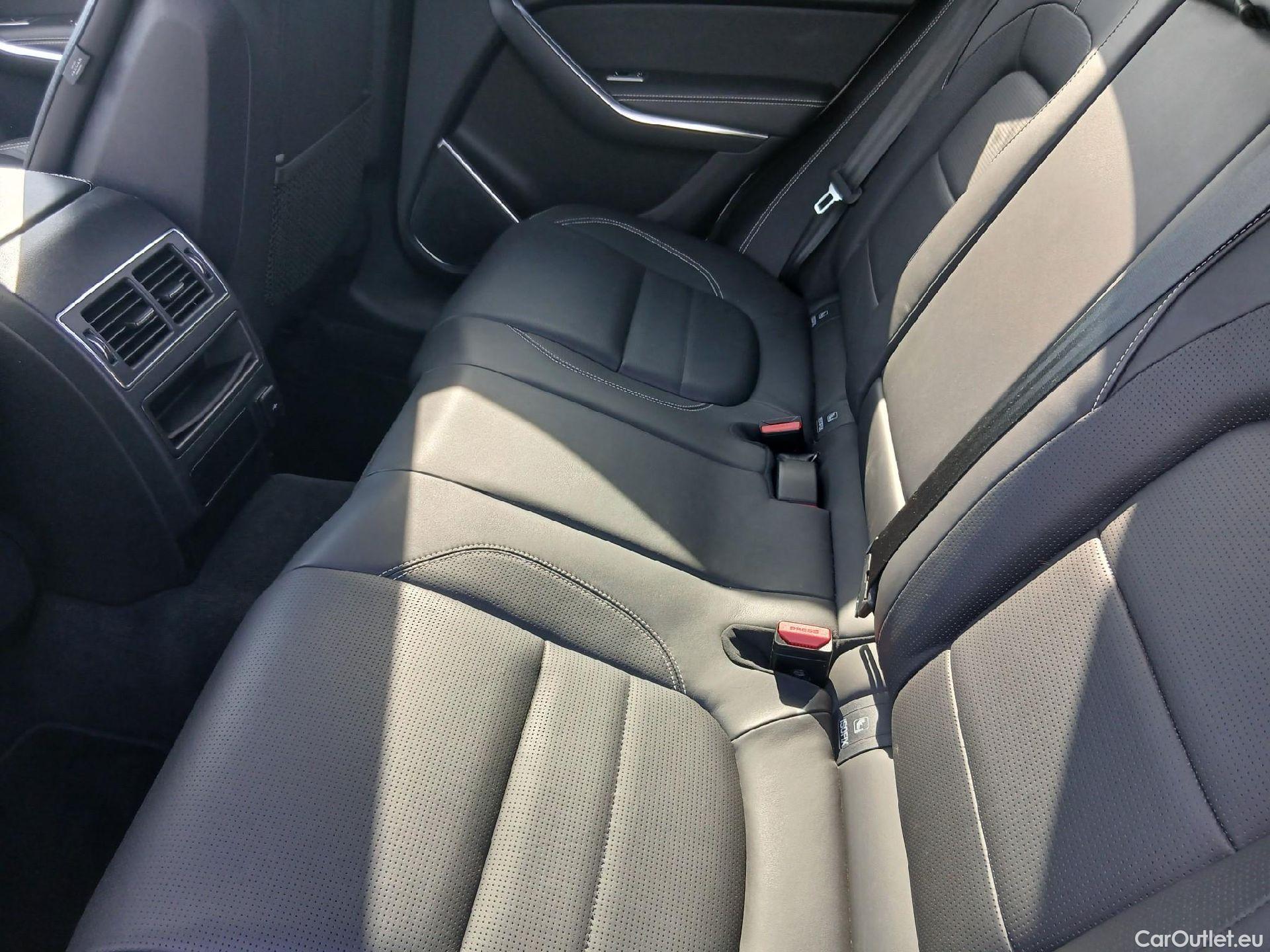  Land Rover  Discovery JAGUAR F-Pace / 2020 / 5P / todoterreno 2.0D I4 204PS AWD Auto MHEV R-Dynamic SE #33