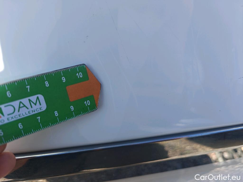  KIA  Niro KIA e- / 2016 / 5P / crossover e- 150kW (204CV) Drive (Long Range) #26