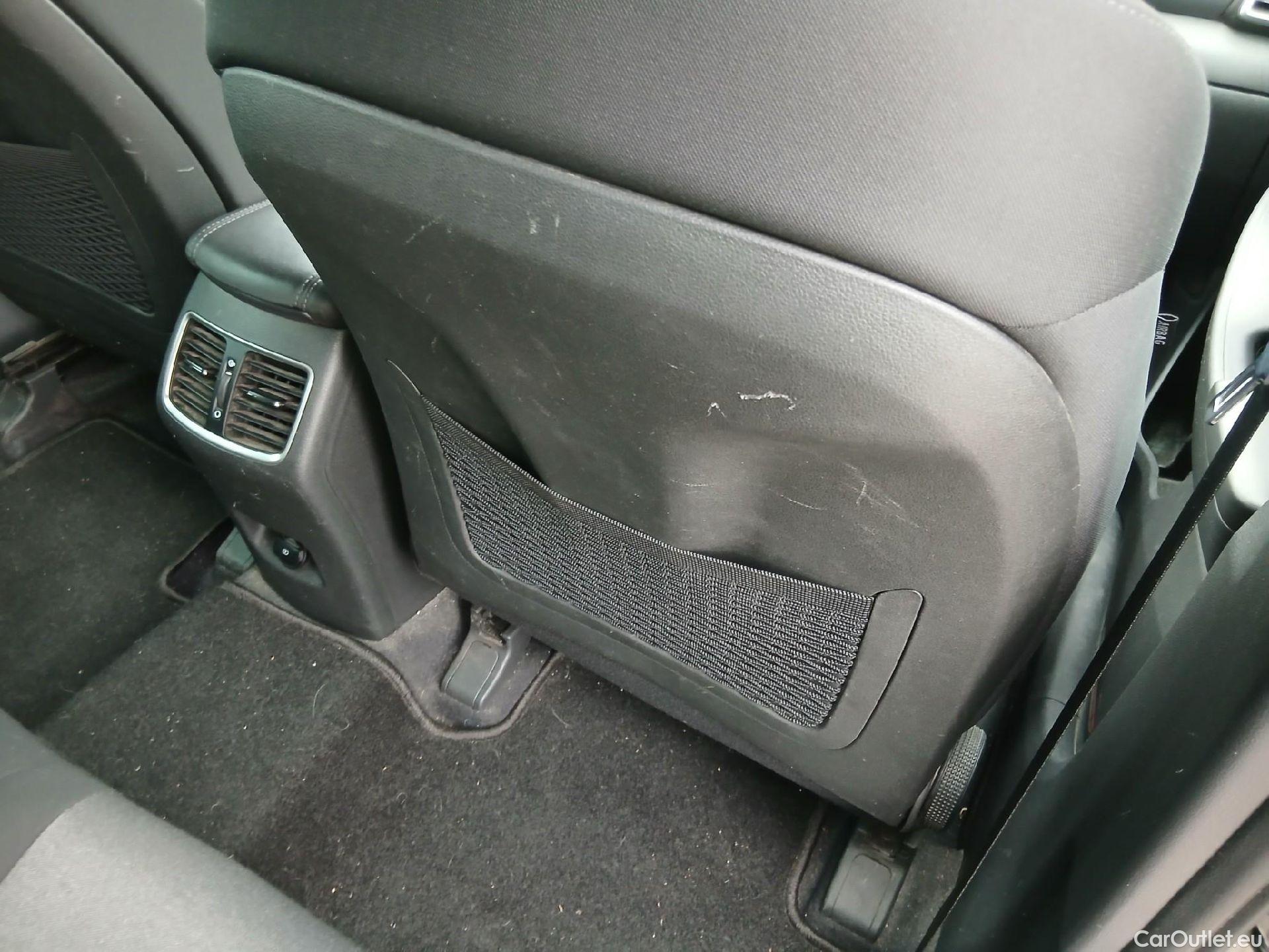  Hyundai  Tucson HYUNDAI  / 2018 / 5P / todoterreno 1.6 CRDI 85kW (116CV) 48V Tecno 4X2 #51