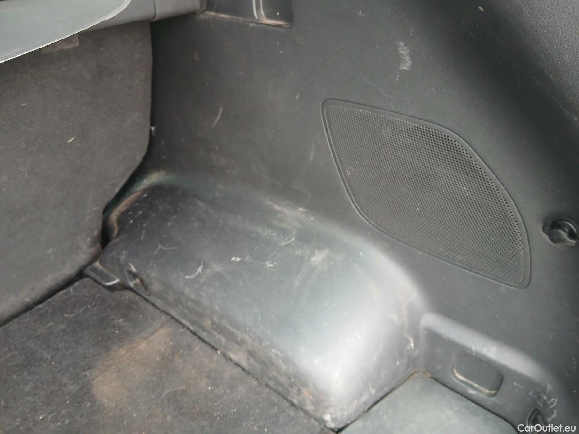  Hyundai  Tucson HYUNDAI  / 2018 / 5P / todoterreno 1.6 CRDI 85kW (116CV) 48V Tecno 4X2 #40