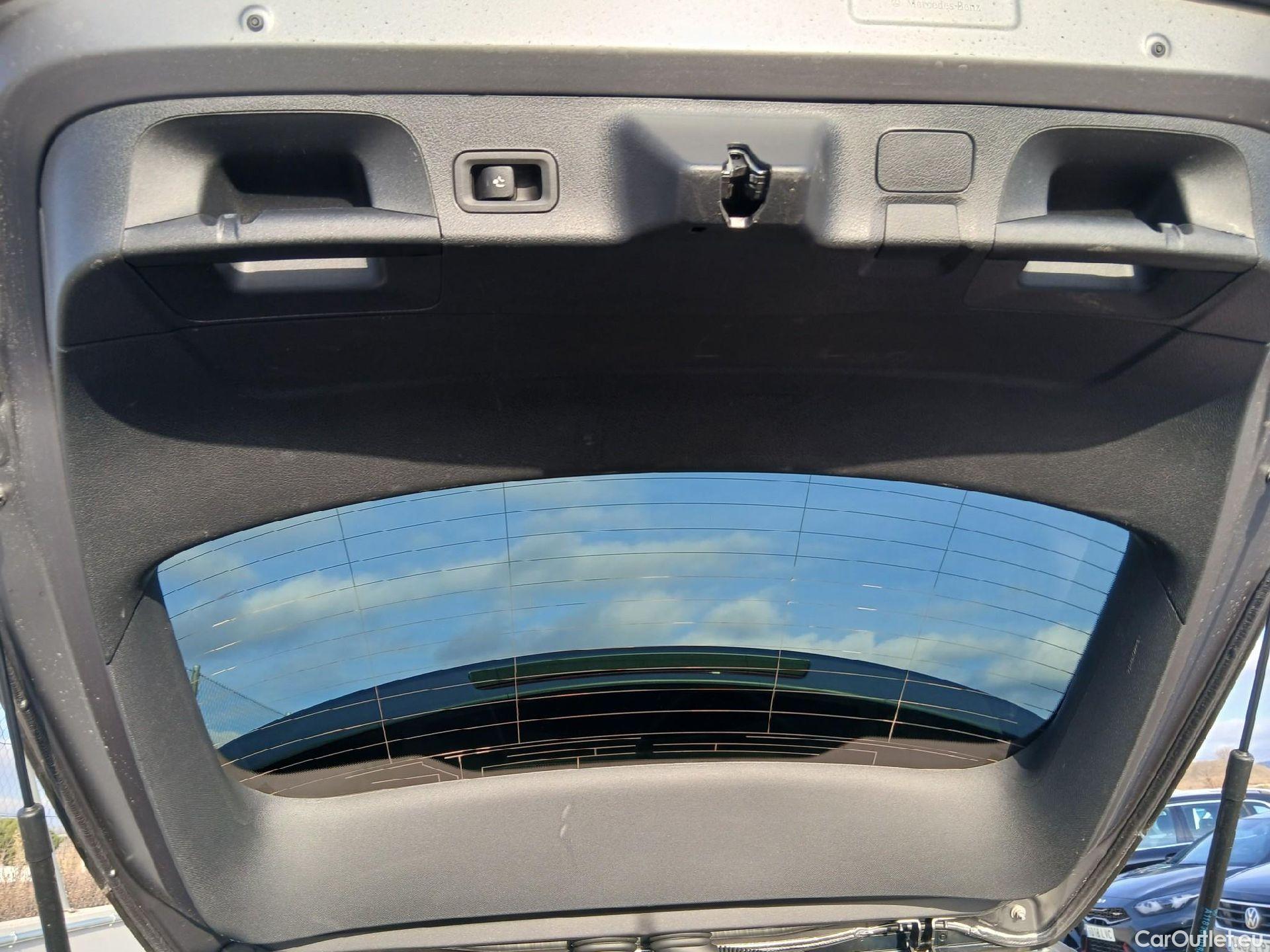  Mercedes  CLA-Klasse MERCEDES-BENZ CLA / 2019 / 5P / familiar CLA 250 e Shooting Brake #40