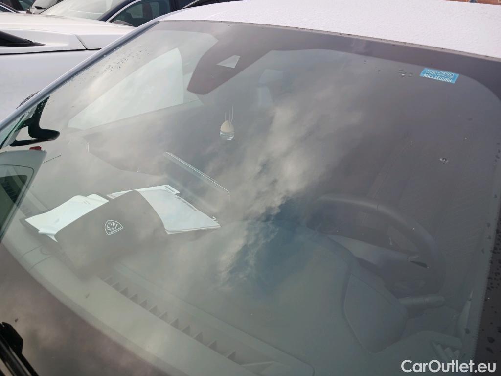  Peugeot  2008 PEUGEOT  Allure Puretech 100 S&S 6 Vel. MAN #1