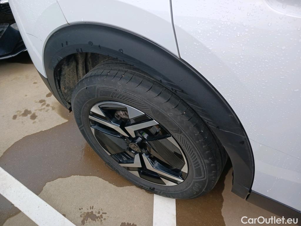  Peugeot  2008 PEUGEOT  Allure Puretech 100 S&S 6 Vel. MAN #12