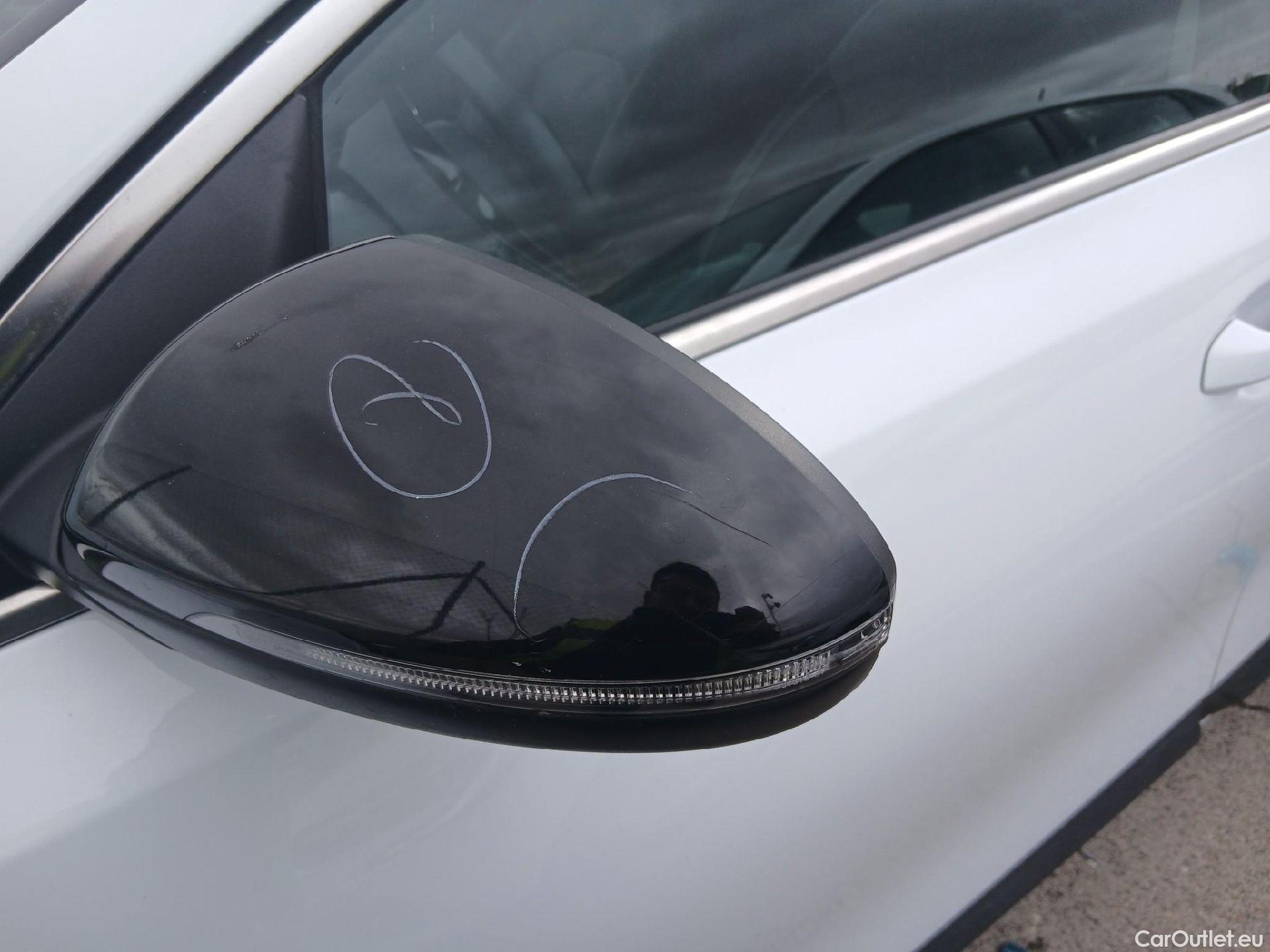  KIA  XCeed KIA  / 2019 / 5P / todoterreno 1.6 GDi PHEV 104kW (141CV) eMotion #11