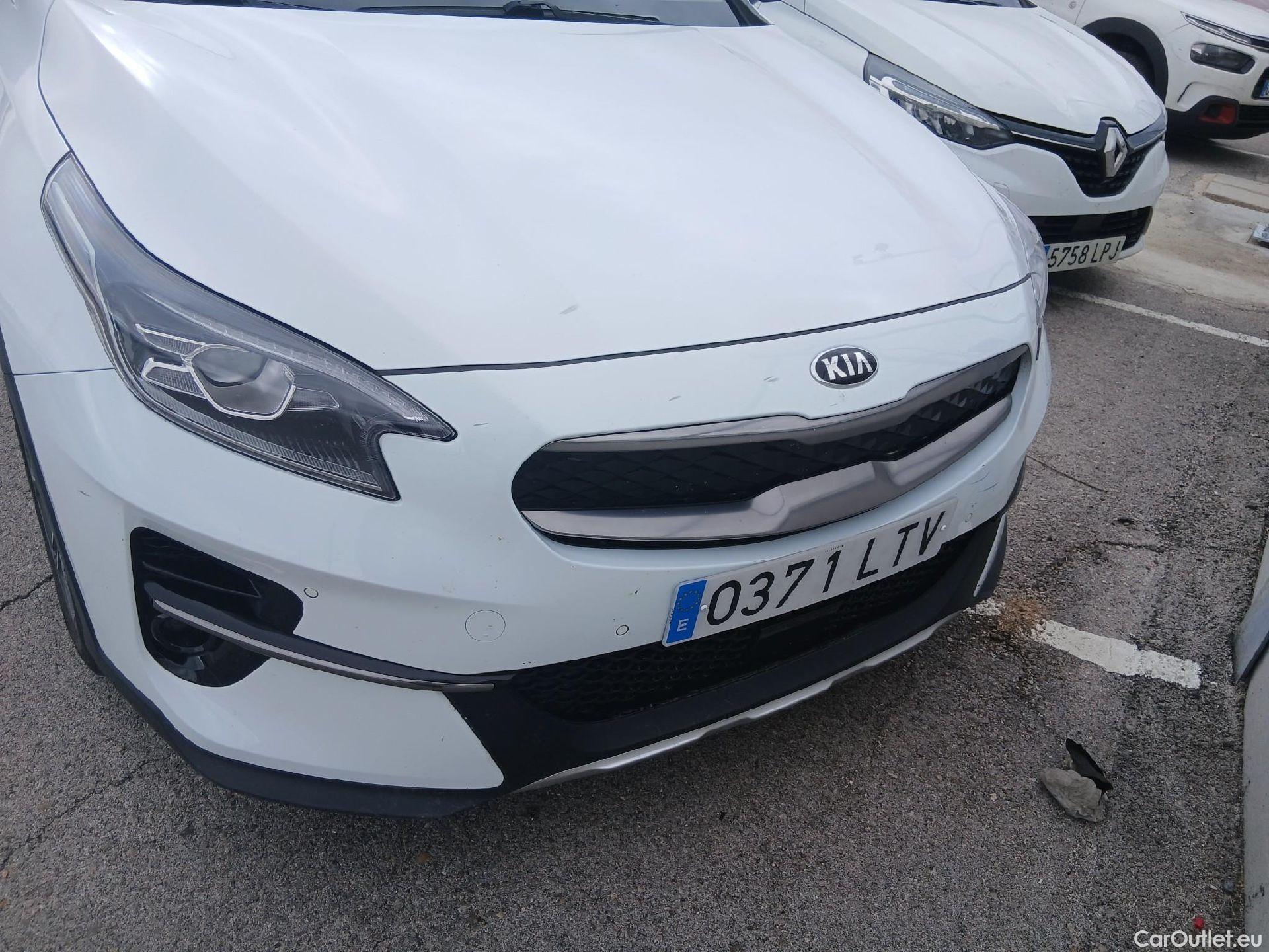  KIA  XCeed KIA  / 2019 / 5P / todoterreno 1.6 GDi PHEV 104kW (141CV) eMotion #4