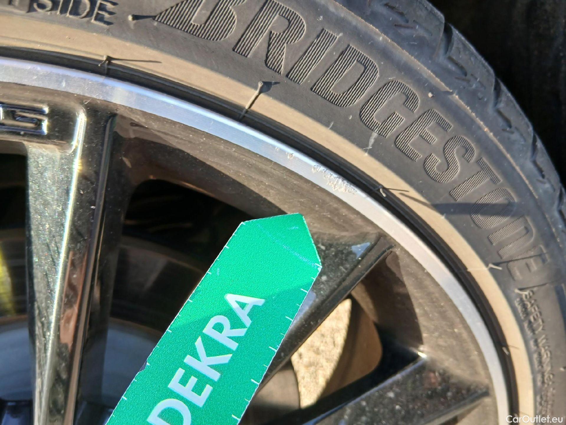  Mercedes  CLA-Klasse MERCEDES-BENZ CLA / 2019 / 5P / familiar CLA 250 e Shooting Brake #26