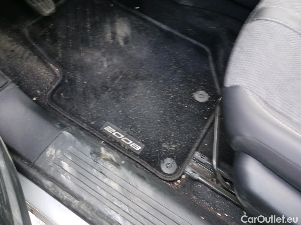  Peugeot  2008 PEUGEOT  Allure Puretech 100 S&S 6 Vel. MAN #15