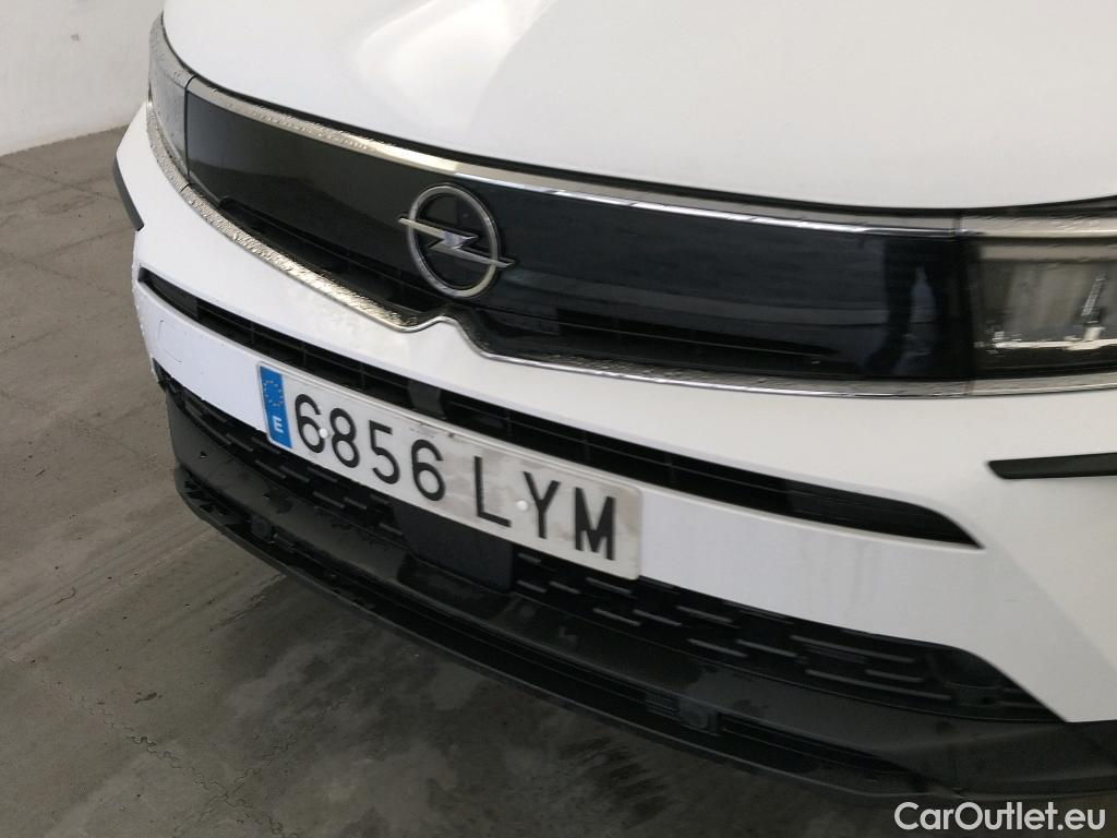  Opel   Grandland X OPEL Grandland / 2021 / 5P / todoterreno 1.5 CDTi Business Edition Auto #9