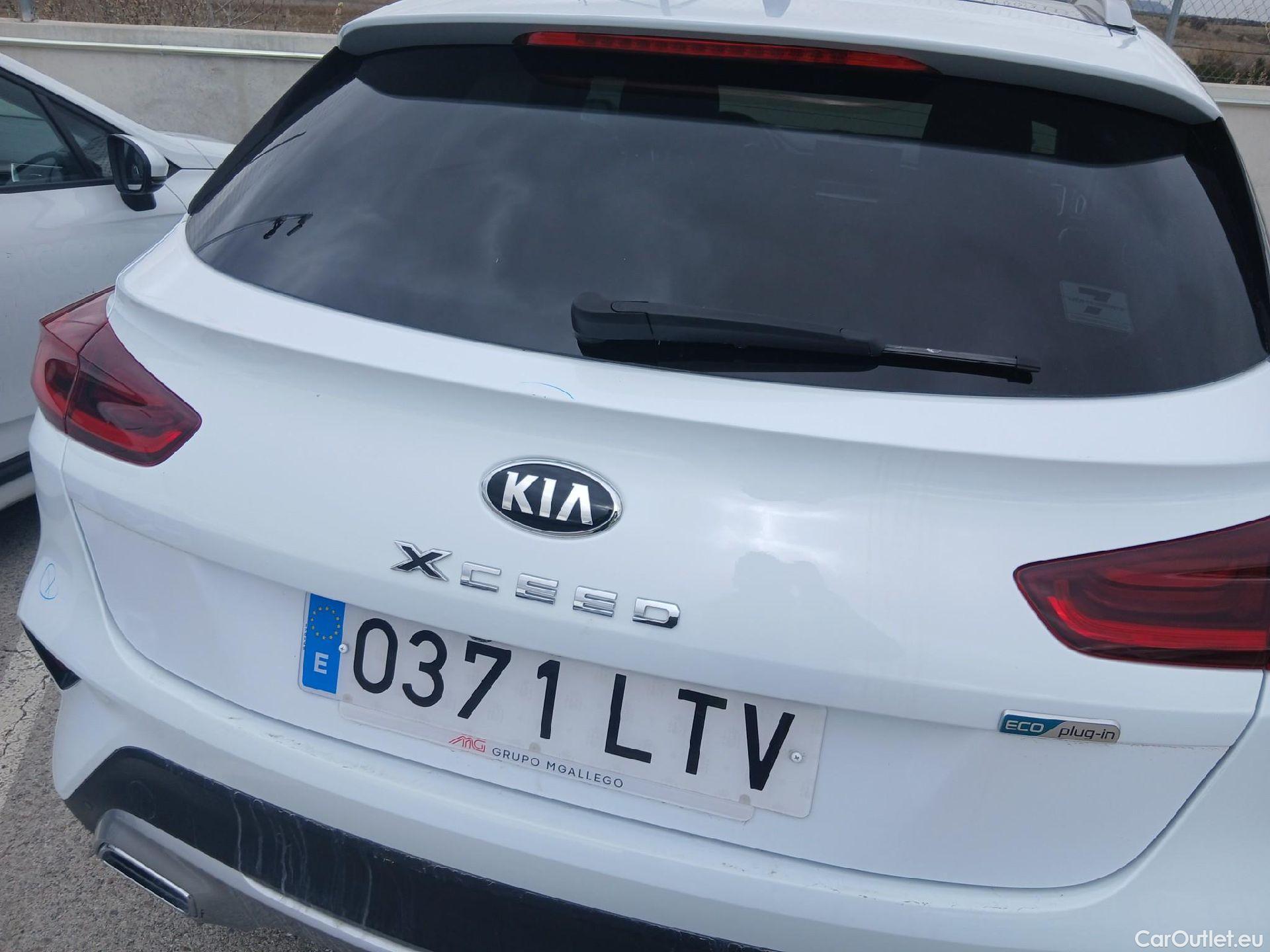  KIA  XCeed KIA  / 2019 / 5P / todoterreno 1.6 GDi PHEV 104kW (141CV) eMotion #18