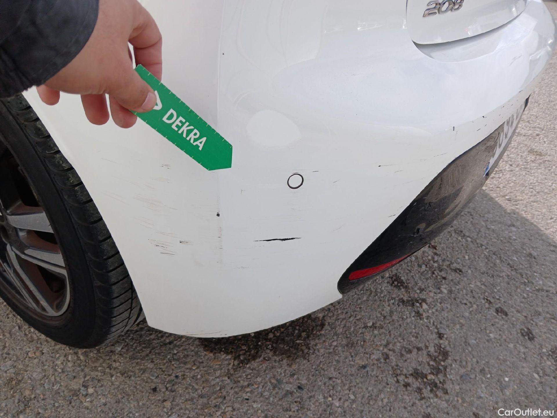  Peugeot  208 PEUGEOT  / 2019 / 5P / berlina con portón PureTech 73kW (100CV) Allure (CX) #43