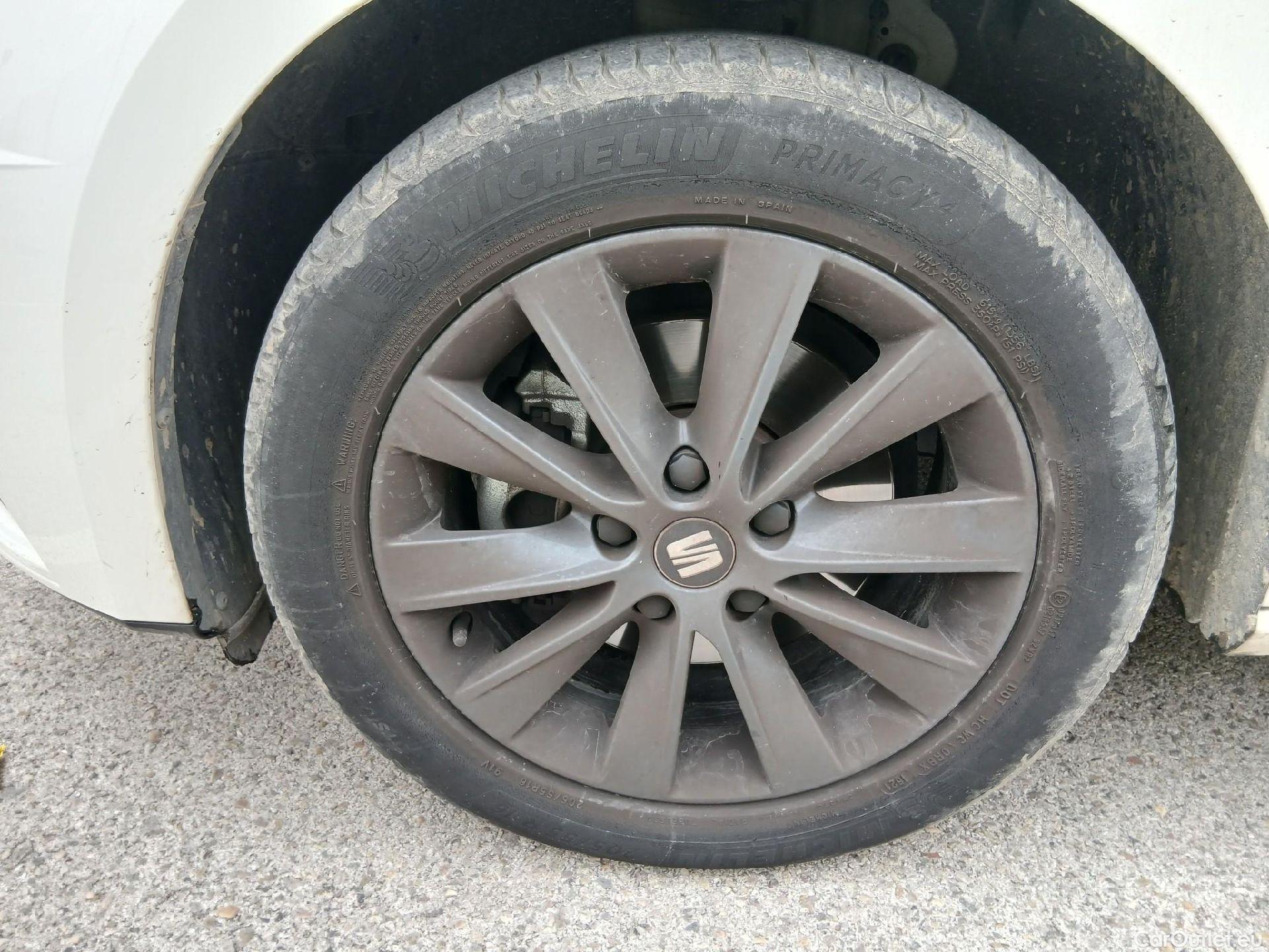  Seat  Leon SEAT León / 2016 / 5P / berlina con portón 1.5 TSI 95kW (130CV) St&Sp Style Visio Edition #6