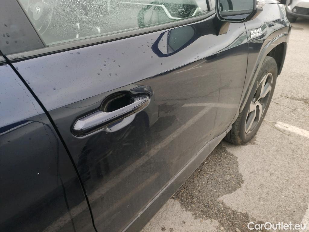  Toyota  RAV4 TOYOTA  / 2018 / 5P / todoterreno 2.5l PLUG-IN 300PH (e-CVT) Advance #3