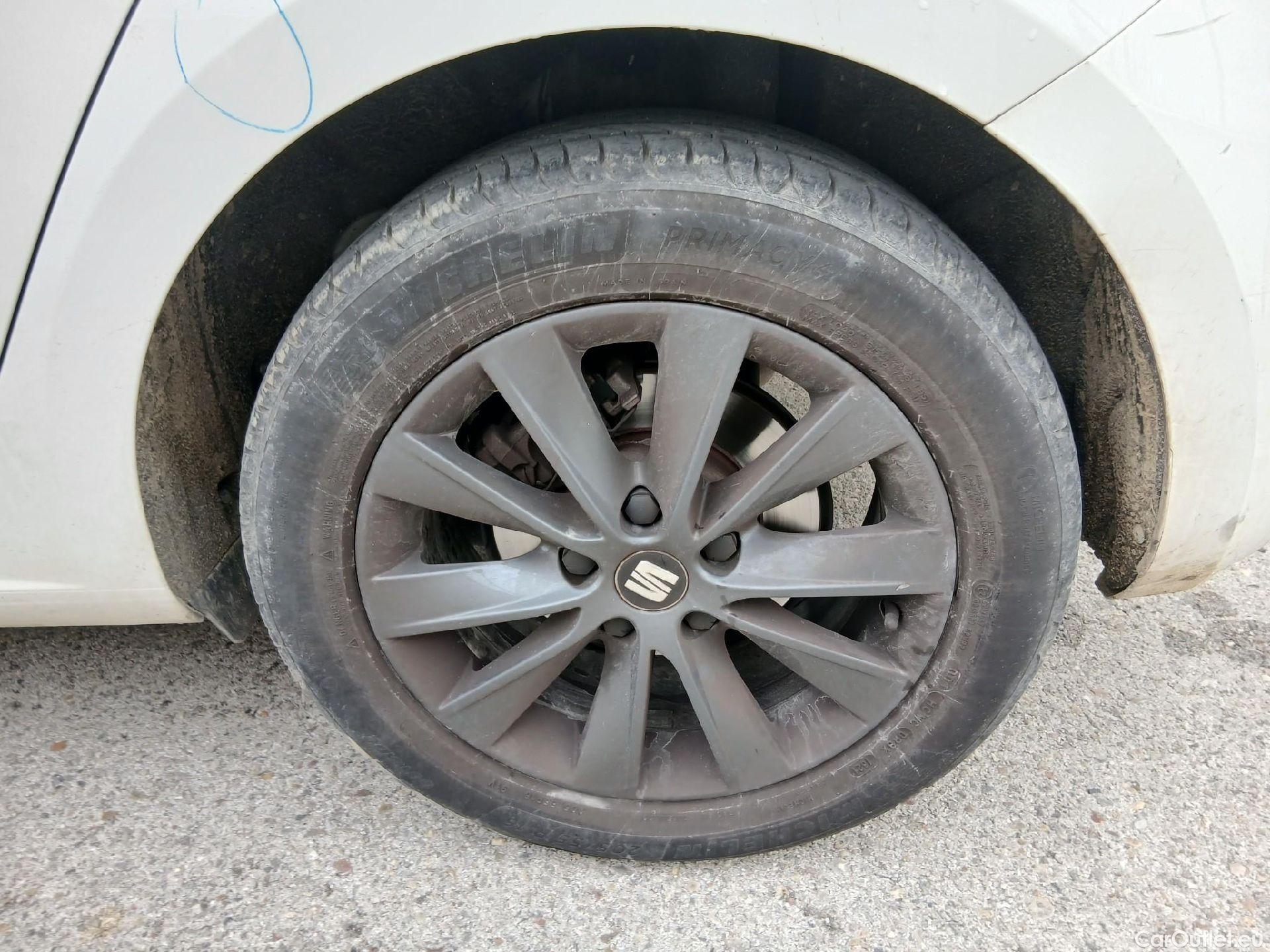  Seat  Leon SEAT León / 2016 / 5P / berlina con portón 1.5 TSI 95kW (130CV) St&Sp Style Visio Edition #16