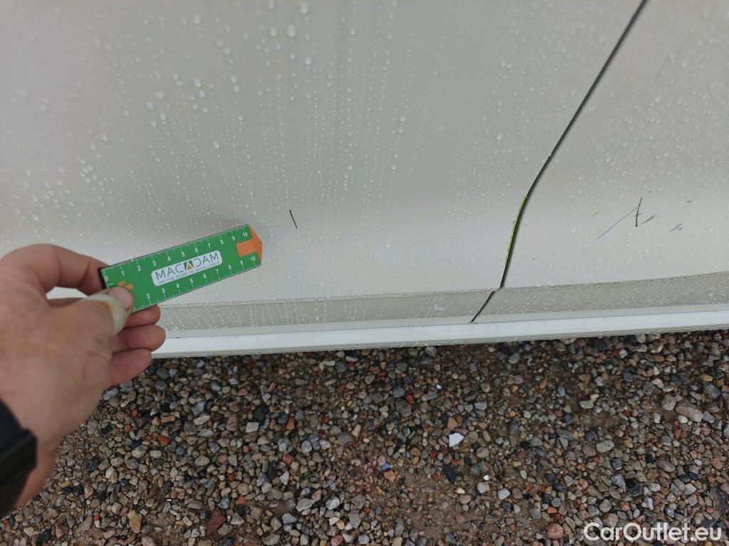  Seat  Ibiza SEAT  / 2017 / 5P / berlina con portón 1.0 TSI 81kW (110CV) Style #24