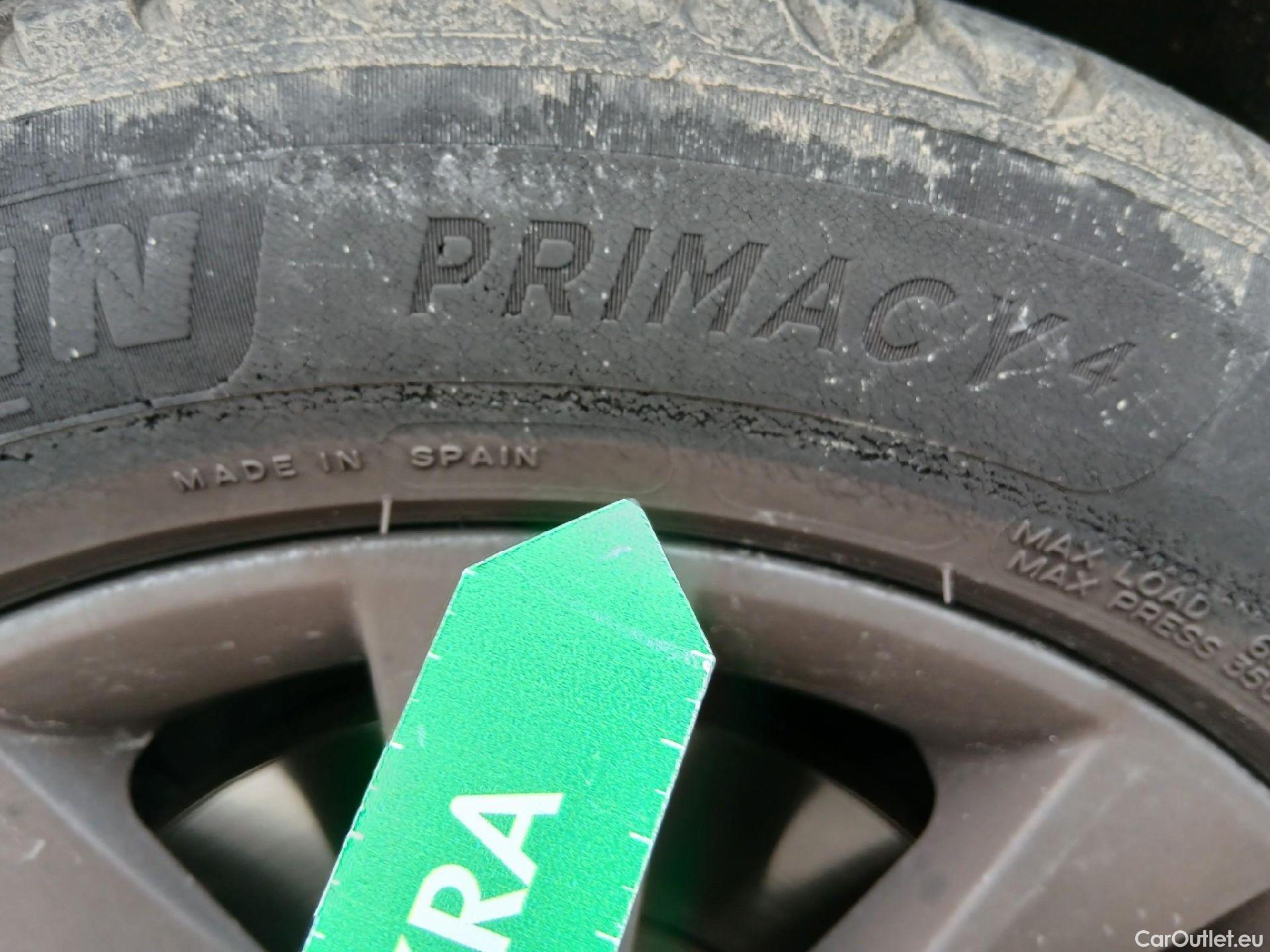  Seat  Leon SEAT León / 2016 / 5P / berlina con portón 1.5 TSI 95kW (130CV) St&Sp Style Visio Edition #7