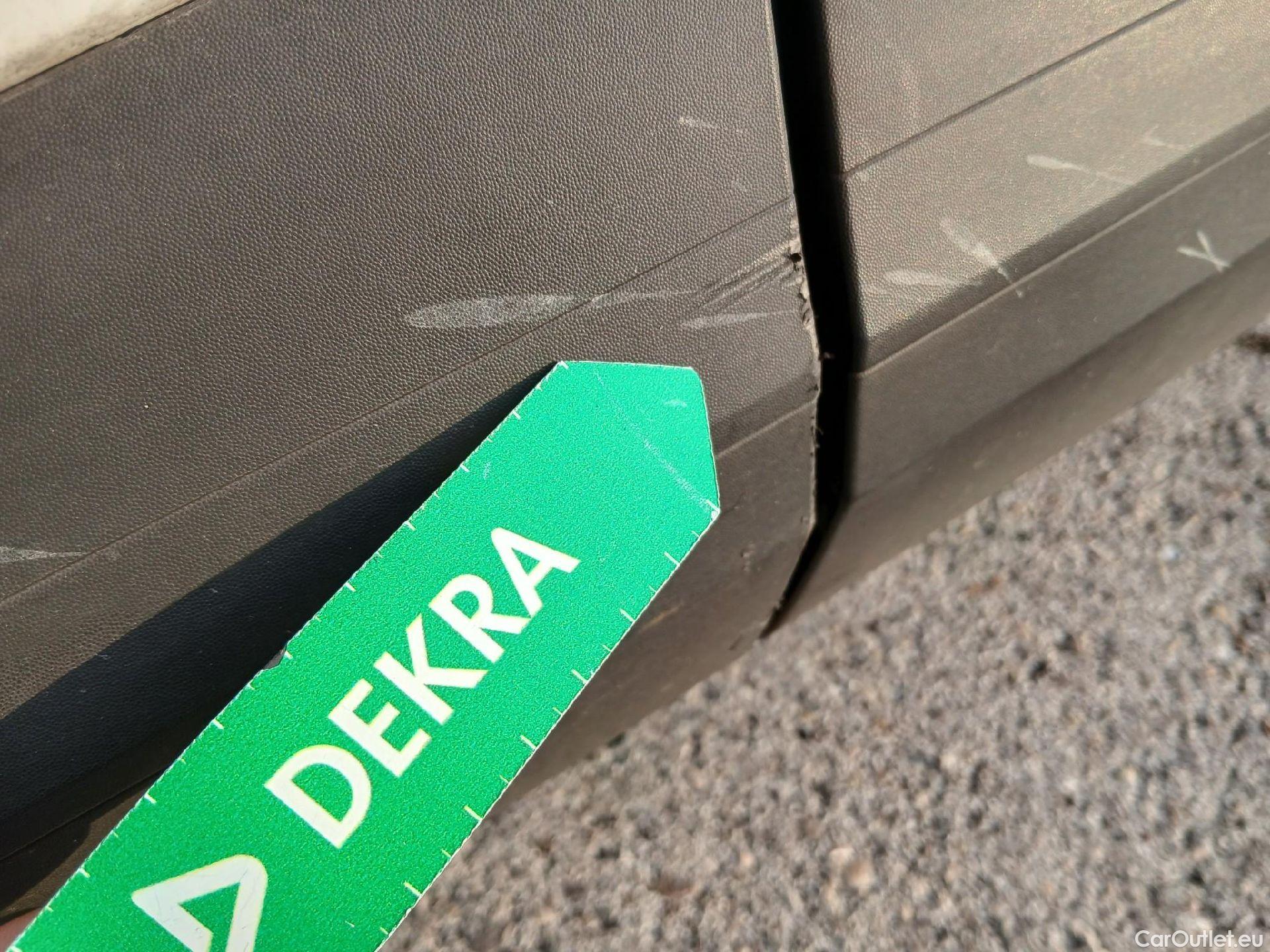  Renault  Captur RENAULT  / 2020 / 5P / todoterreno equilibre TCe 74 kW (100CV) GLP #15