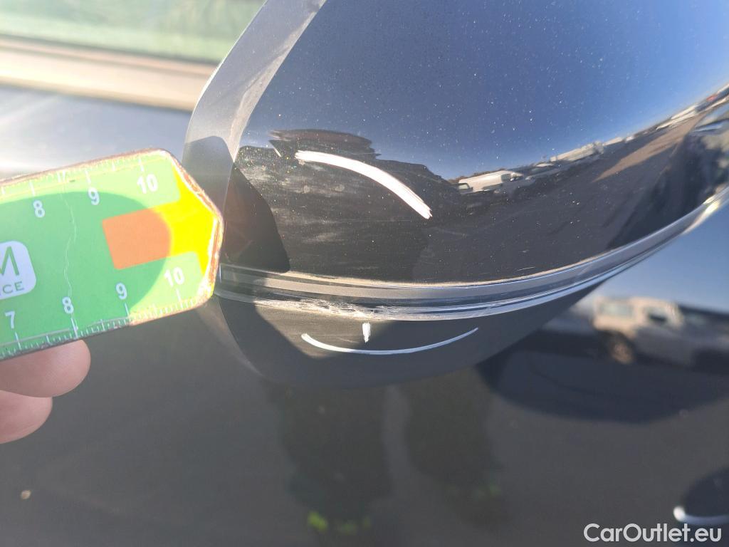  Peugeot  3008  Active Pack 1.5 HDi 130CV AT8 E6d #17