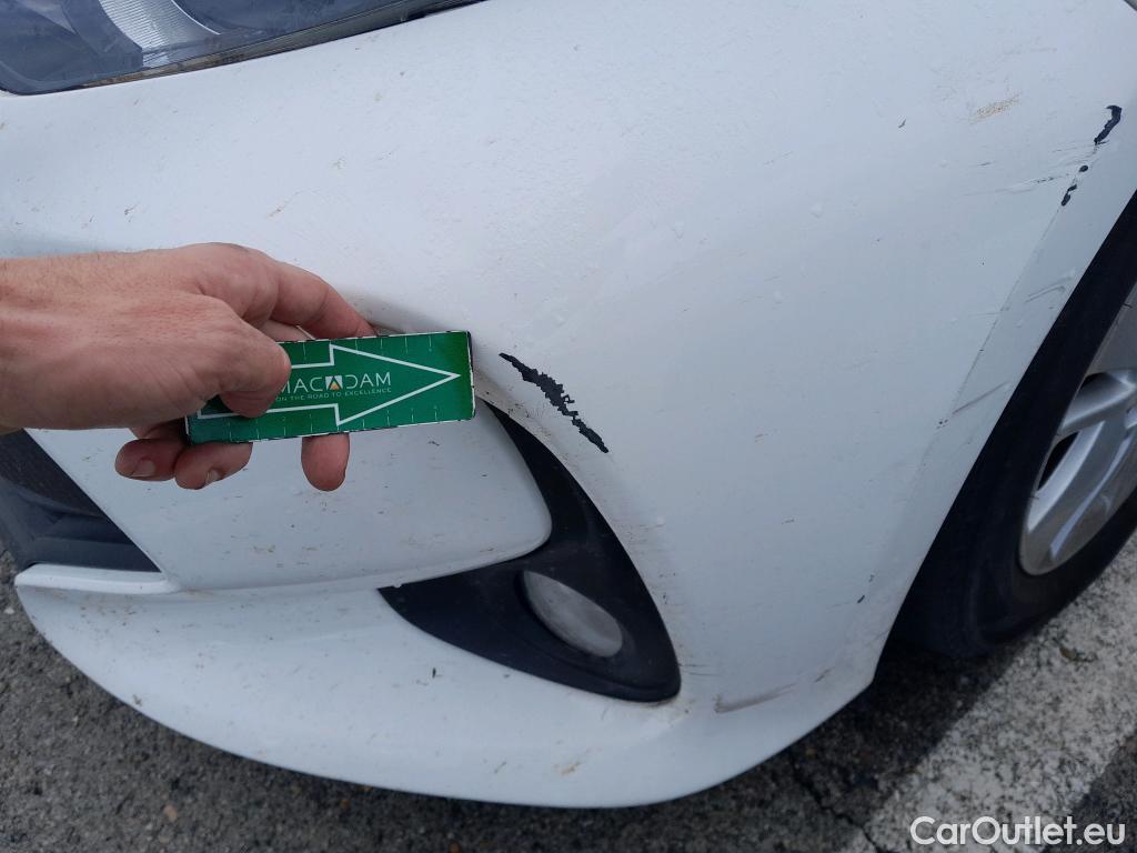  Toyota  Yaris TOYOTA  / 2020 / 5P / berlina con portón 1.5 120H Active Tech #22