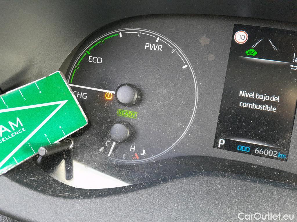  Toyota  Yaris TOYOTA  / 2020 / 5P / berlina con portón 1.5 120H Active Tech #27