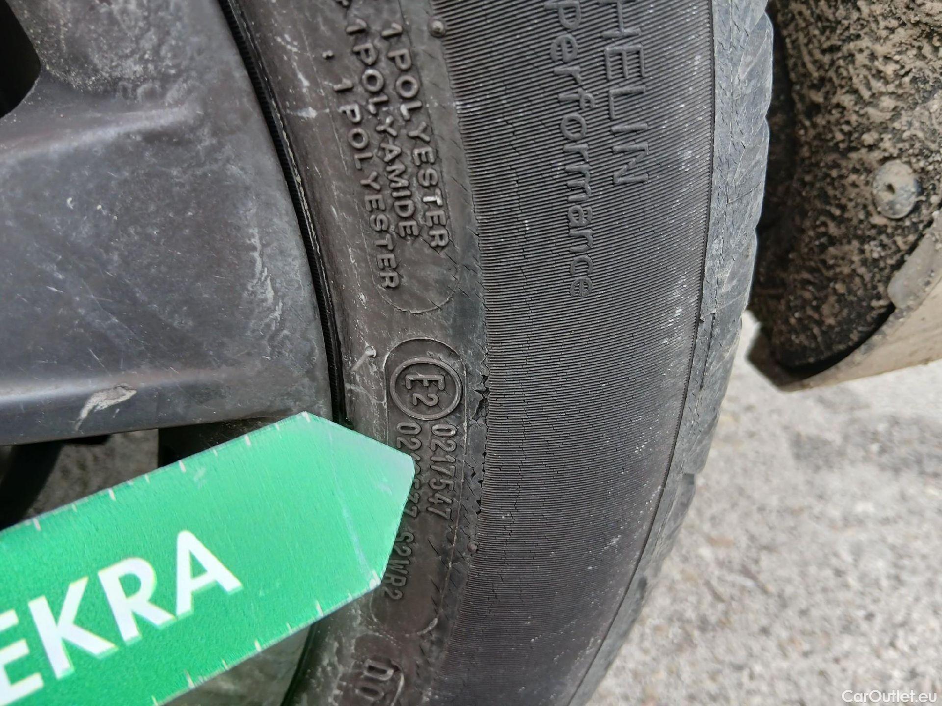  Seat  Leon SEAT León / 2016 / 5P / berlina con portón 1.5 TSI 95kW (130CV) St&Sp Style Visio Edition #17