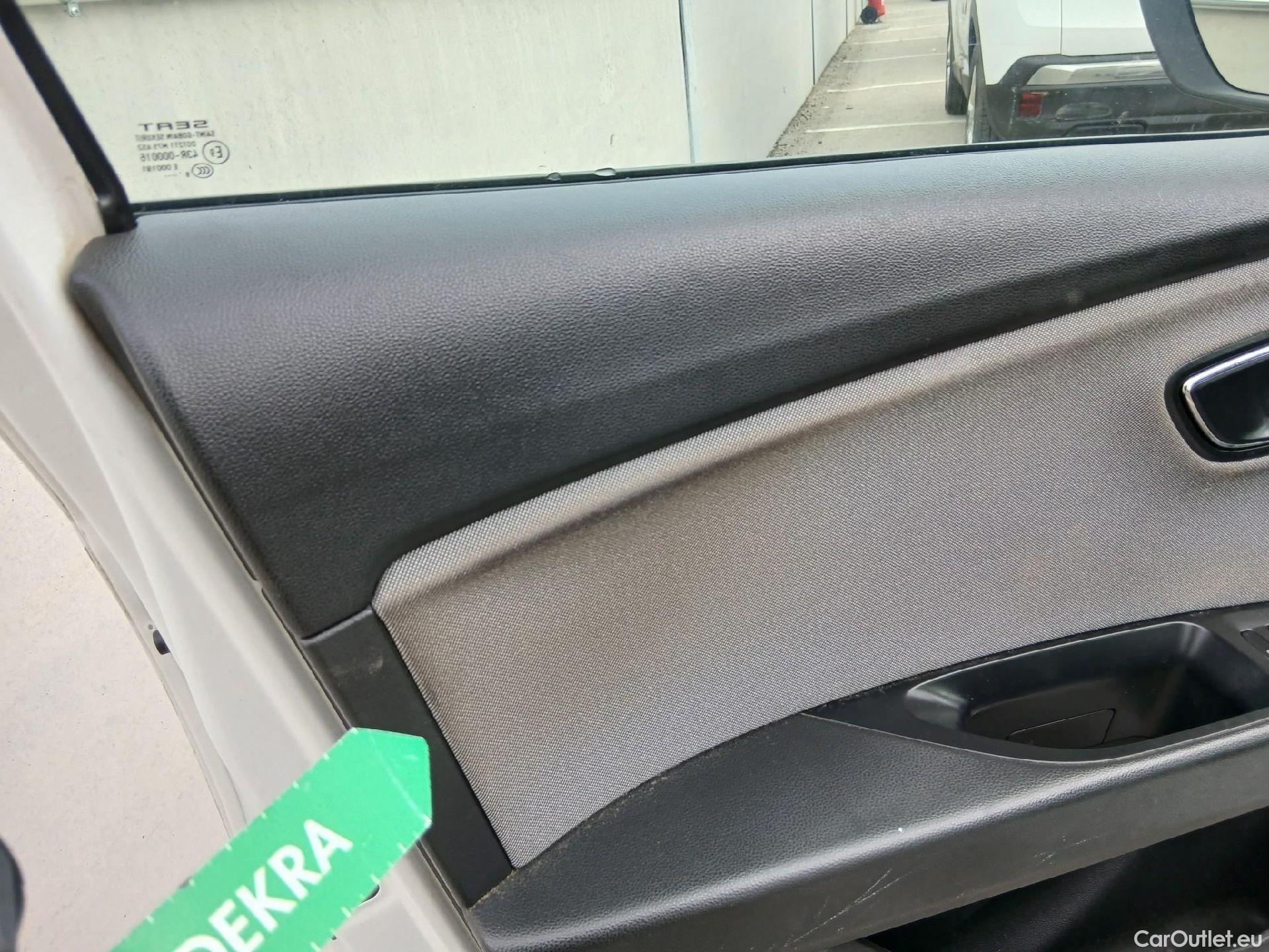  Seat  Leon SEAT León / 2016 / 5P / berlina con portón 1.5 TSI 95kW (130CV) St&Sp Style Visio Edition #42