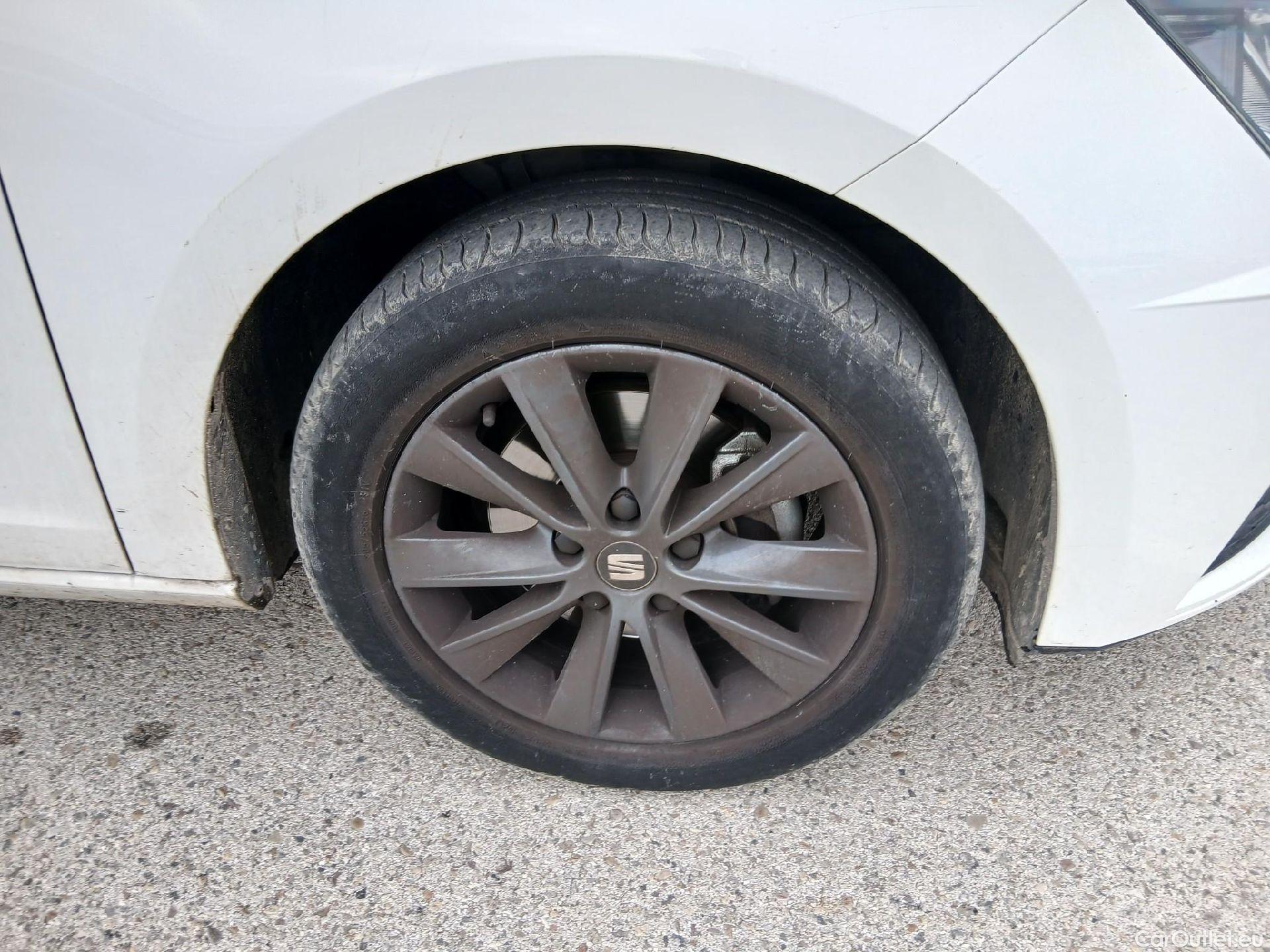  Seat  Leon SEAT León / 2016 / 5P / berlina con portón 1.5 TSI 95kW (130CV) St&Sp Style Visio Edition #30