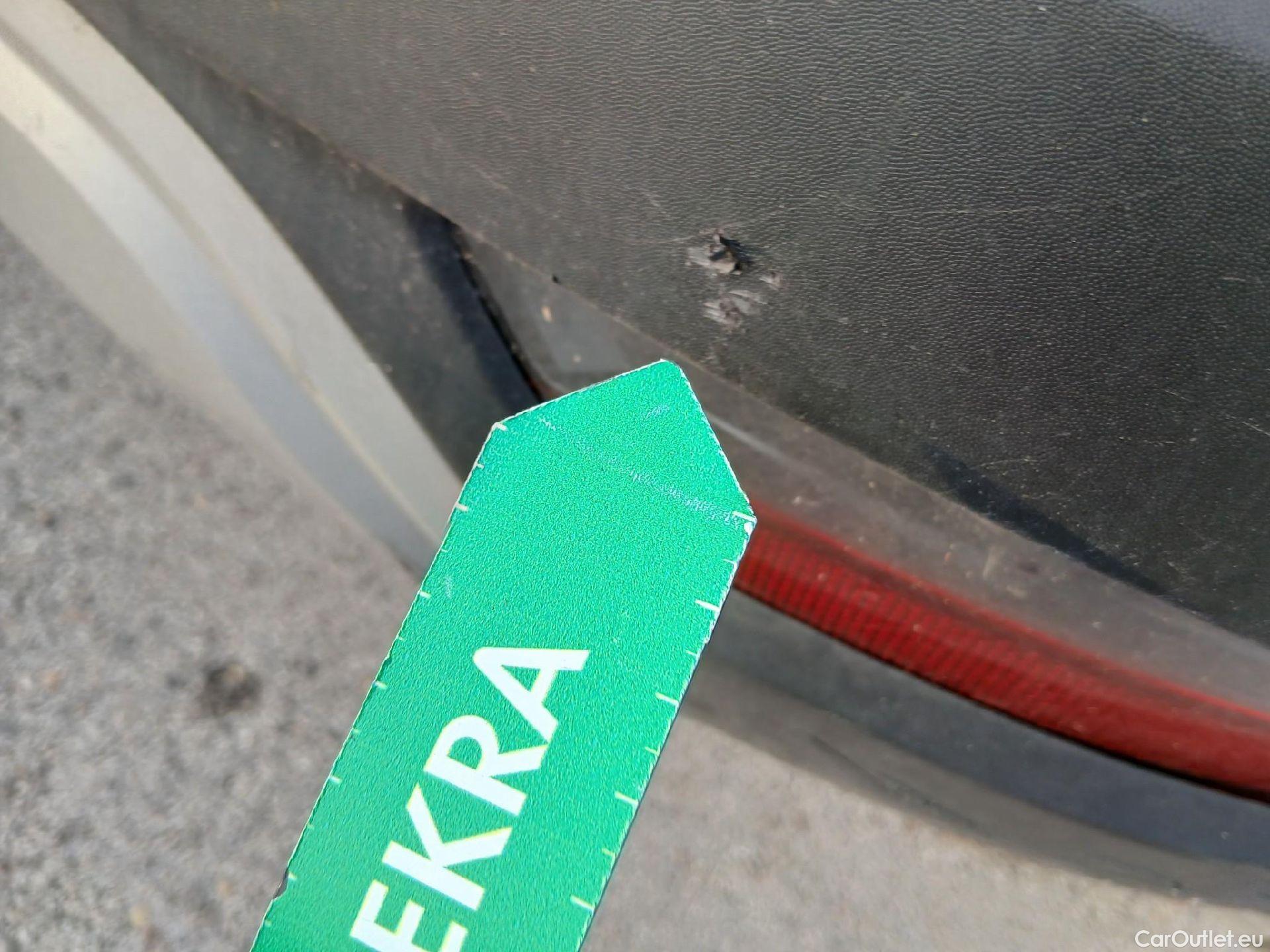  Renault  Captur RENAULT  / 2020 / 5P / todoterreno equilibre TCe 74 kW (100CV) GLP #19