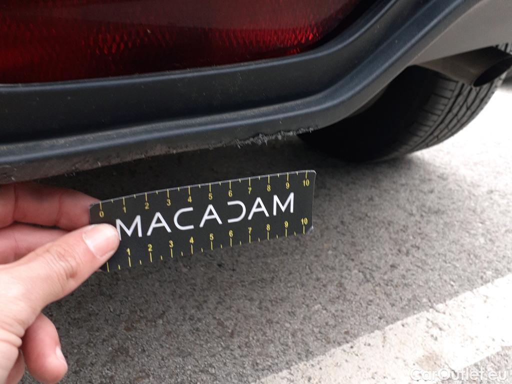  Toyota  C-HR TOYOTA  / 2019 / 5P / todoterreno 1.8 125H Active #9