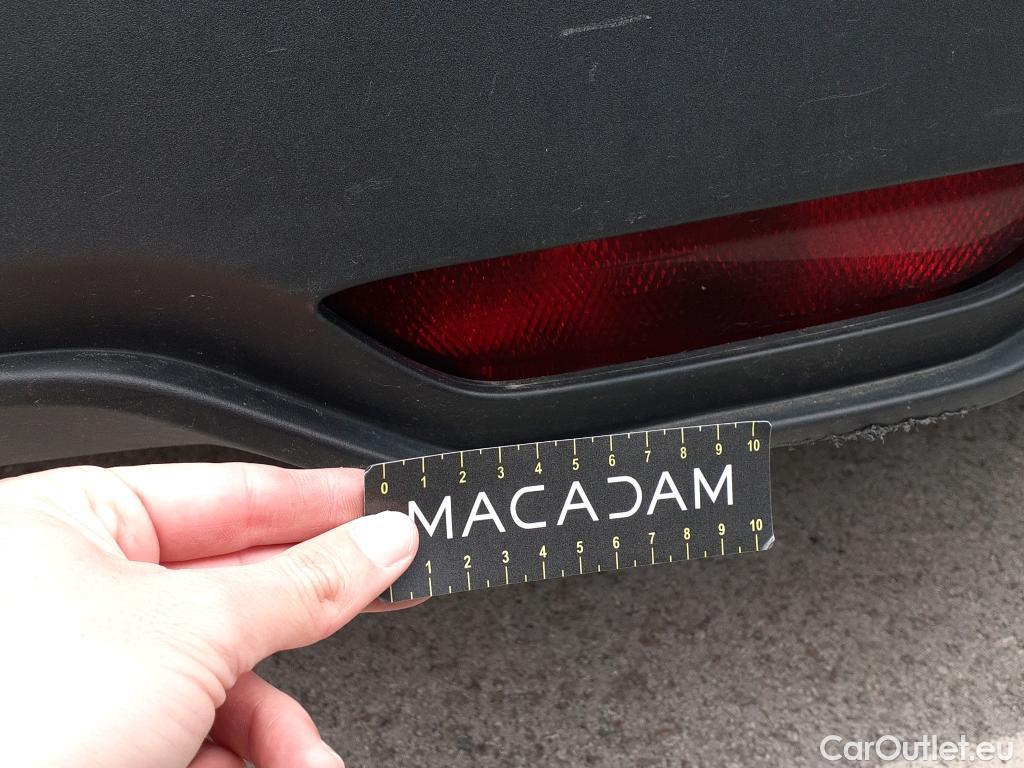  Toyota  C-HR TOYOTA  / 2019 / 5P / todoterreno 1.8 125H Active #18