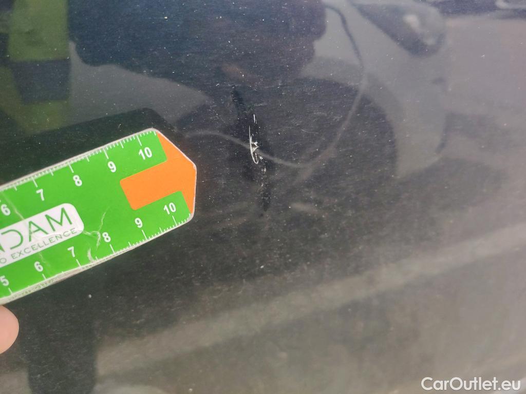  Toyota  RAV4 TOYOTA  / 2018 / 5P / todoterreno 2.5l PLUG-IN 300PH (e-CVT) Advance #4