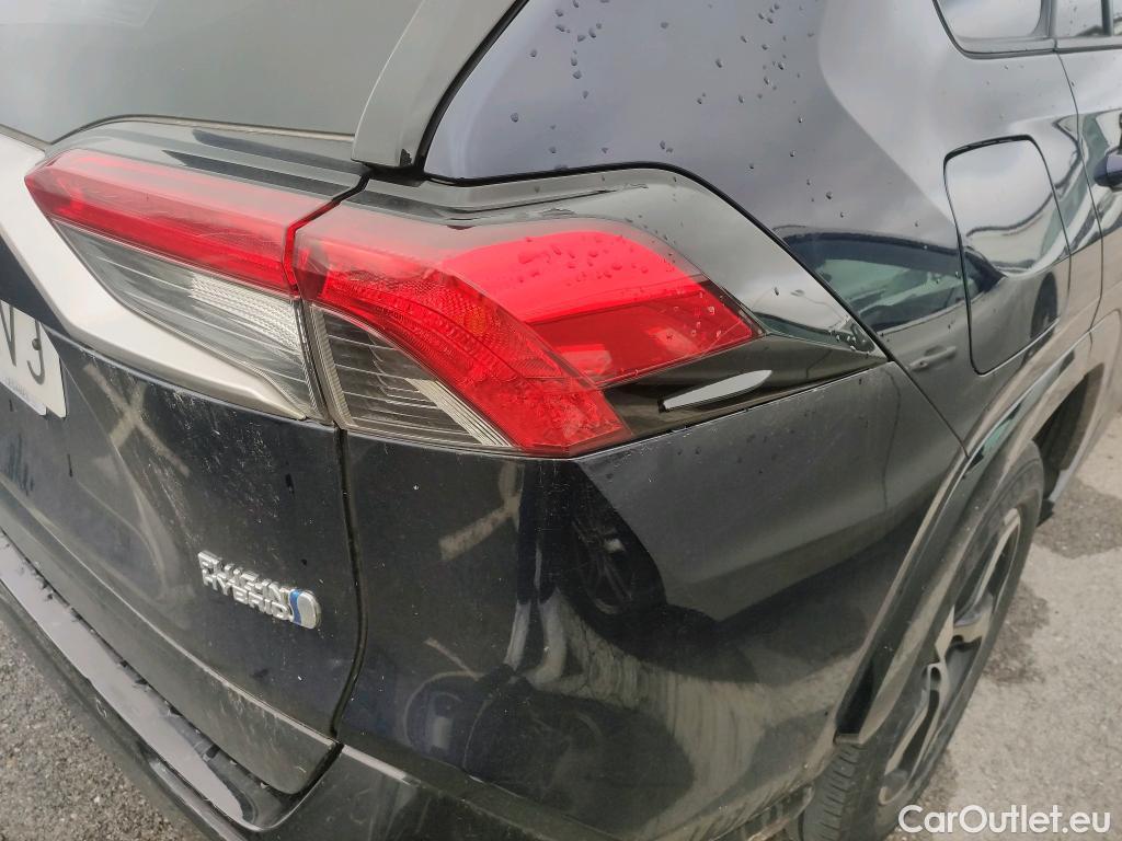  Toyota  RAV4 TOYOTA  / 2018 / 5P / todoterreno 2.5l PLUG-IN 300PH (e-CVT) Advance #1