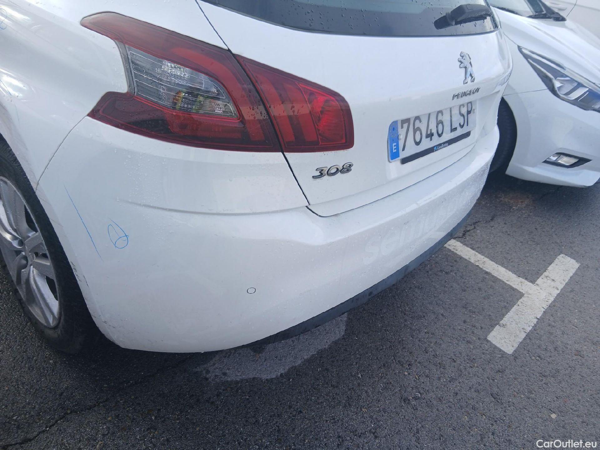  Peugeot  308 PEUGEOT  / 2017 / 5P / berlina con portón 5p Active Pack BlueHDi 130 S&S (AC) #23