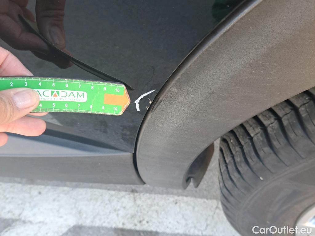  Peugeot  3008  Active Pack 1.5 HDi 130CV AT8 E6d #14