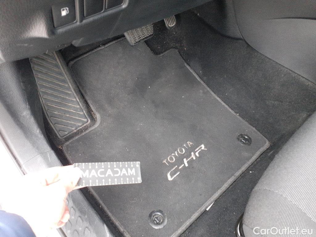  Toyota  C-HR TOYOTA  / 2019 / 5P / todoterreno 1.8 125H Active #20