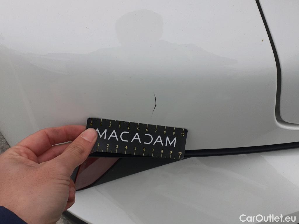  Toyota  C-HR TOYOTA  / 2019 / 5P / todoterreno 1.8 125H Active #13