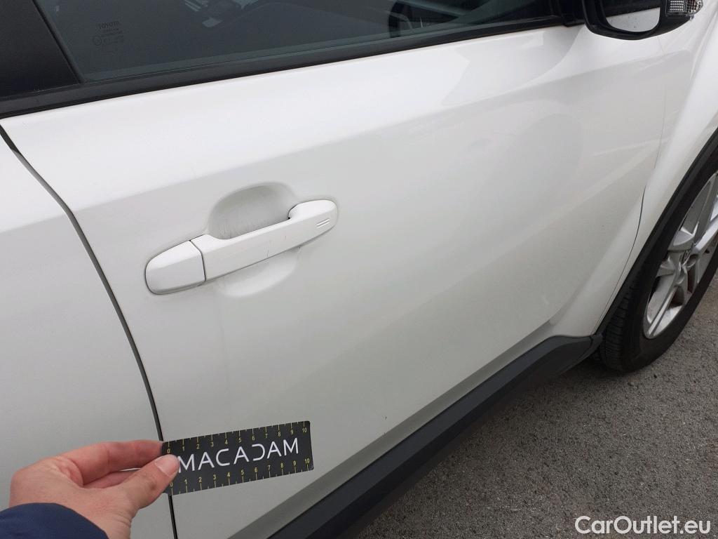  Toyota  C-HR TOYOTA  / 2019 / 5P / todoterreno 1.8 125H Active #21