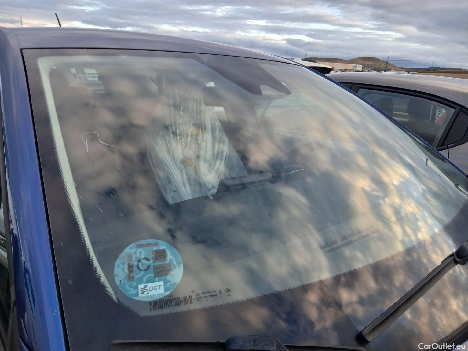  Renault  Captur RENAULT  / 2020 / 5P / todoterreno Intens TCe 90 #1