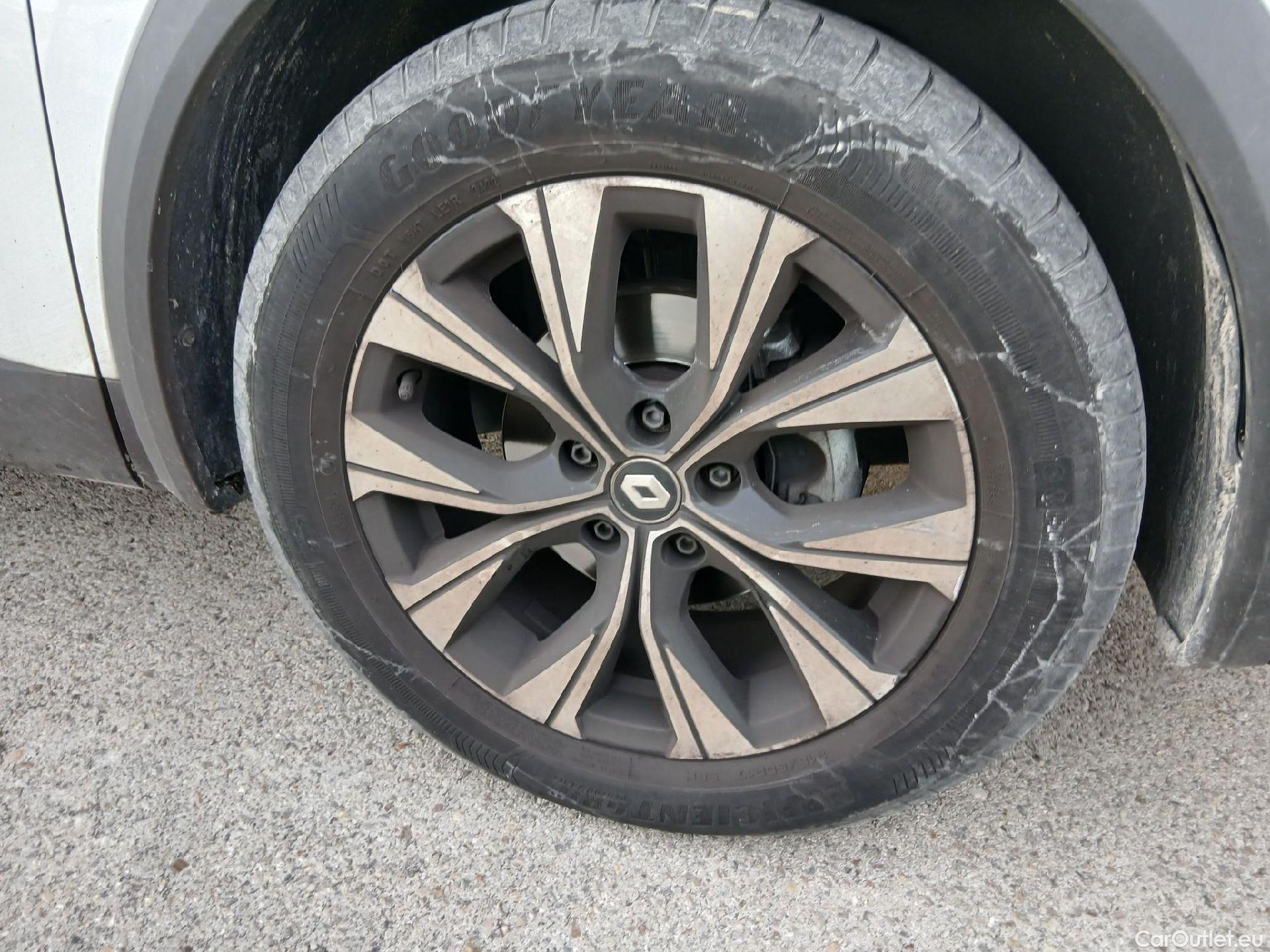  Renault  Captur RENAULT  / 2020 / 5P / todoterreno equilibre TCe 74 kW (100CV) GLP #37