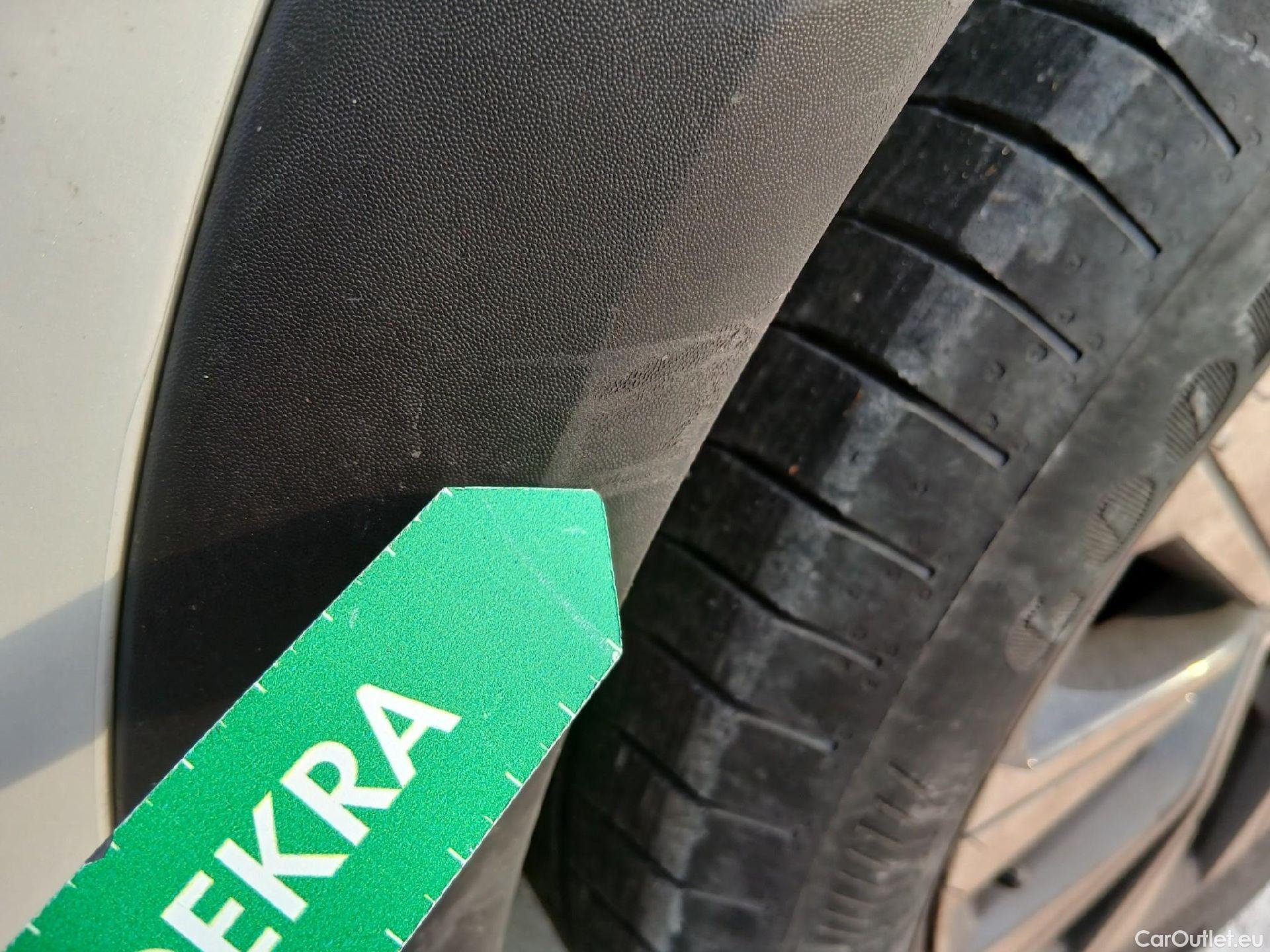  Renault  Captur RENAULT  / 2020 / 5P / todoterreno equilibre TCe 74 kW (100CV) GLP #10