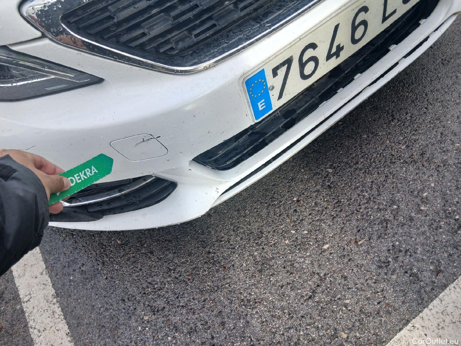  Peugeot  308 PEUGEOT  / 2017 / 5P / berlina con portón 5p Active Pack BlueHDi 130 S&S (AC) #3