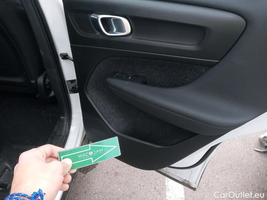  Volvo  XC 40 VOLVO XC40 / 2017 / 5P / todoterreno 2.0 D3 Auto #13