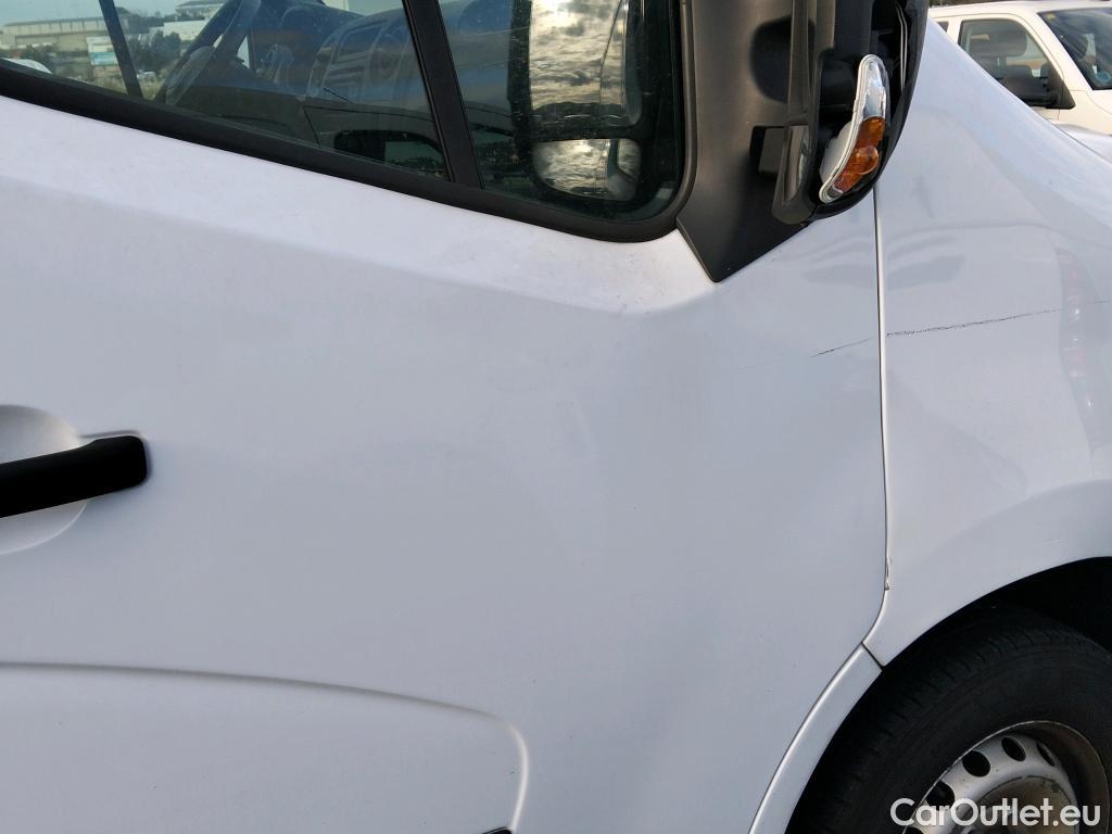  Opel  Movano OPEL  / 2010 / 4P / furgón 2.3 CDTI 96kW (130CV) L3 H2 F 3.5t #26