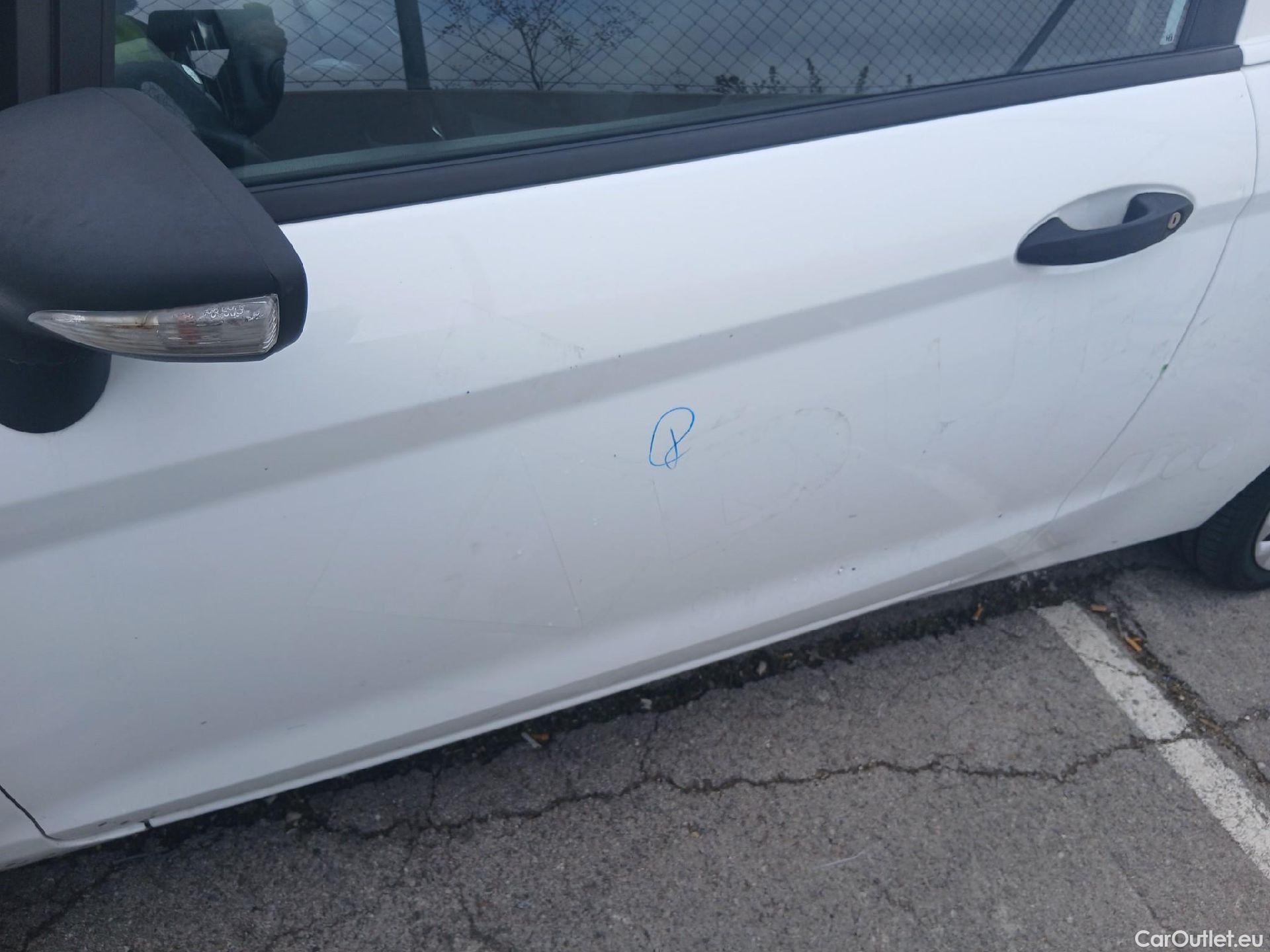  Ford  Fiesta FORD  VAN VU 3p 6G berlina comerci 1.5 TDCi 75cv #30