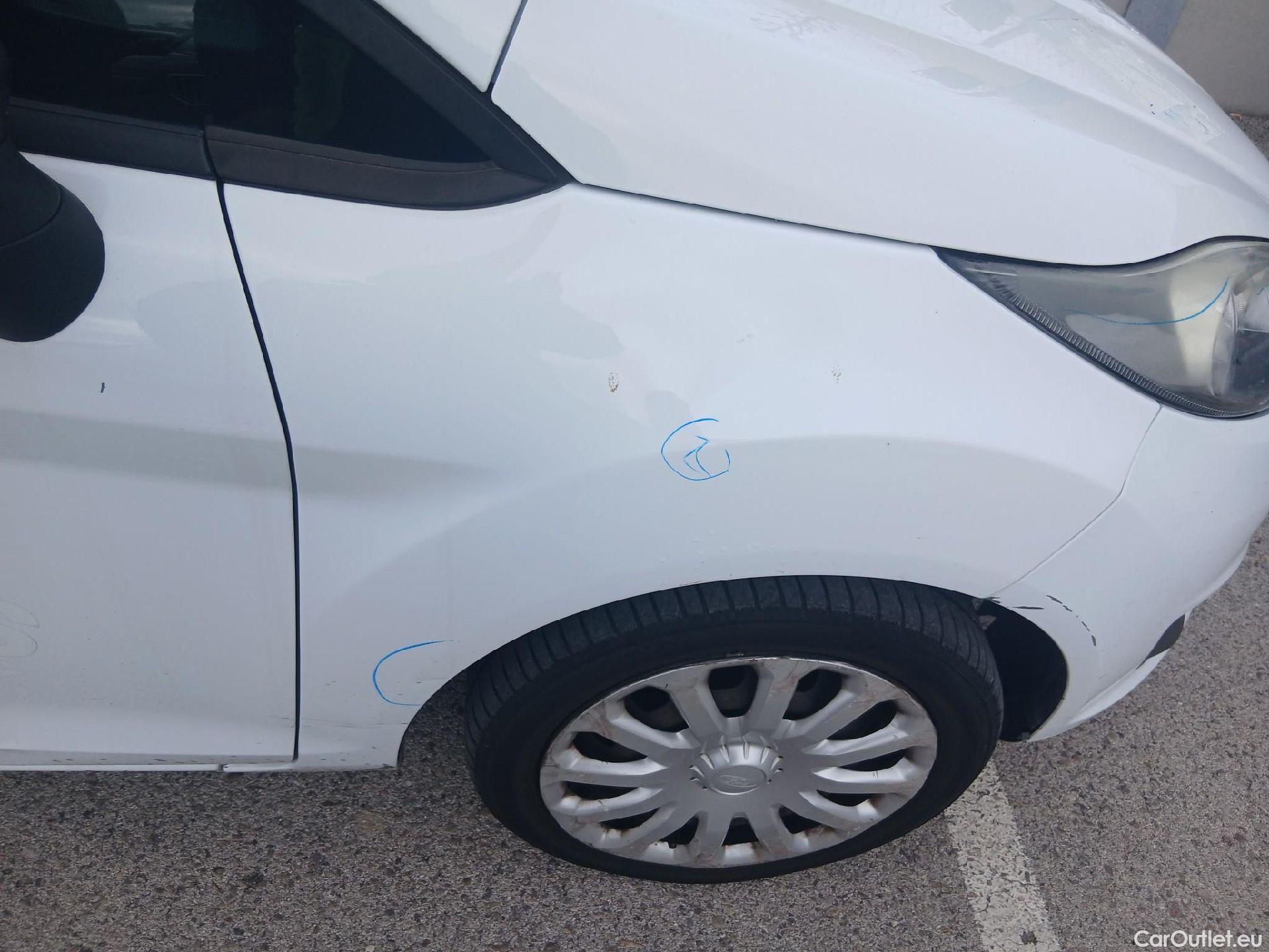  Ford  Fiesta FORD  VAN VU 3p 6G berlina comerci 1.5 TDCi 75cv #52