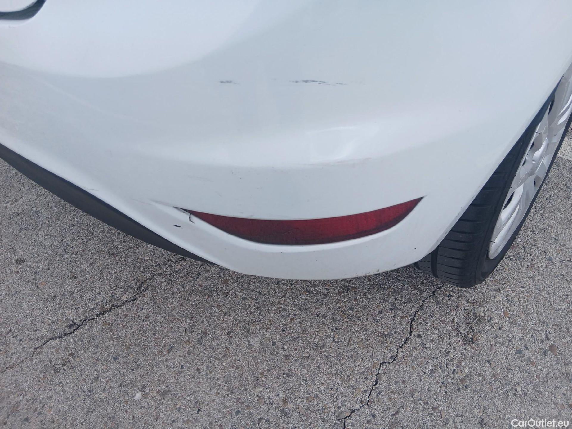  Ford  Fiesta FORD  VAN VU 3p 6G berlina comerci 1.5 TDCi 75cv #43