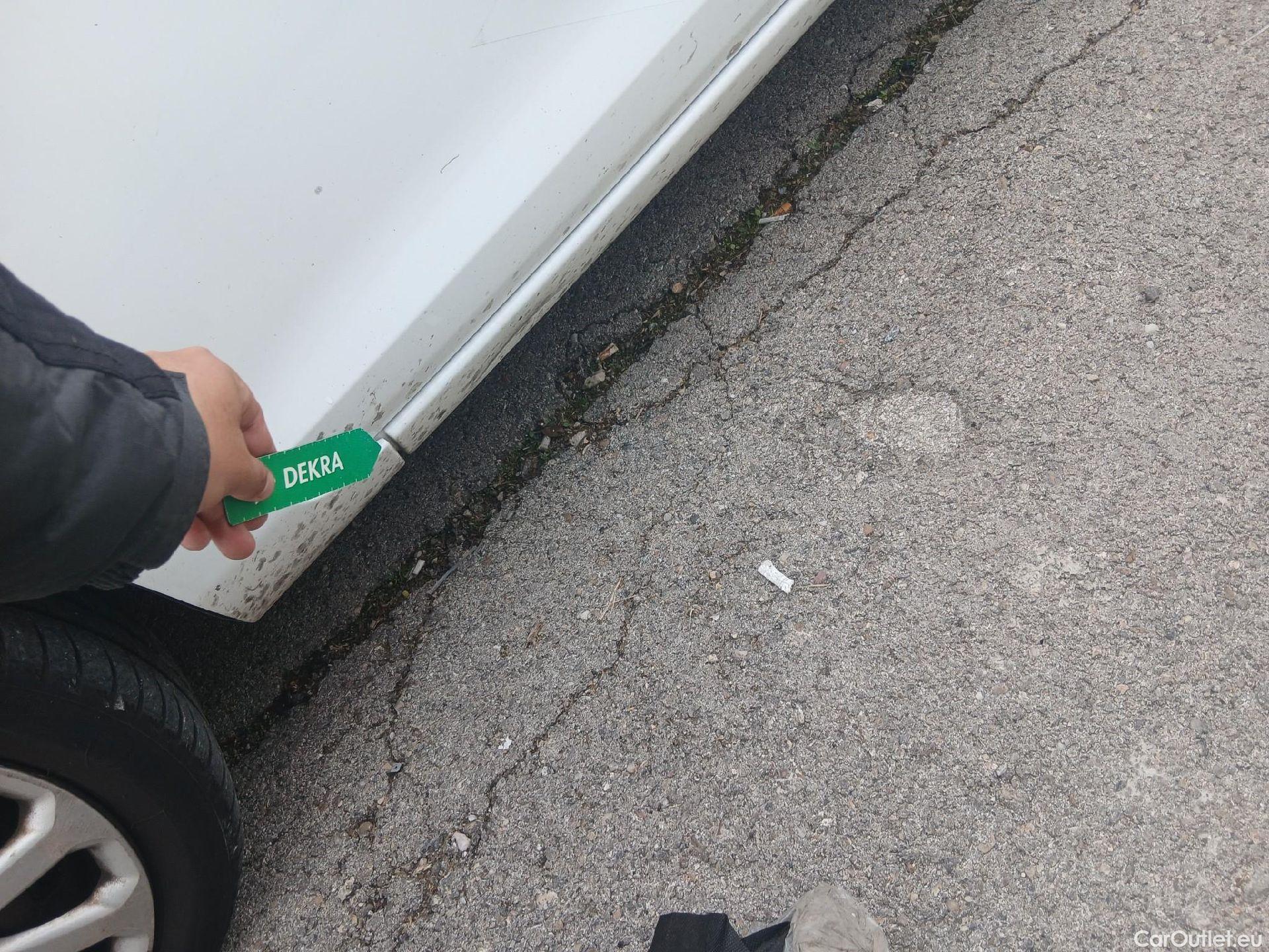  Ford  Fiesta FORD  VAN VU 3p 6G berlina comerci 1.5 TDCi 75cv #61