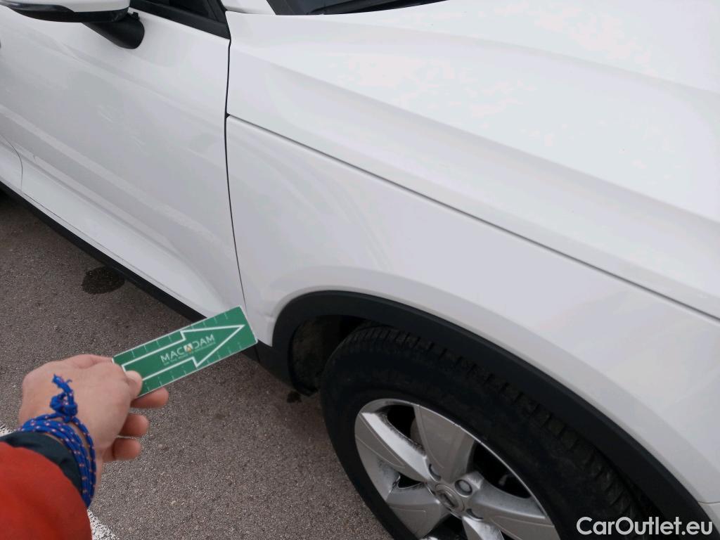  Volvo  XC 40 VOLVO XC40 / 2017 / 5P / todoterreno 2.0 D3 Auto #4