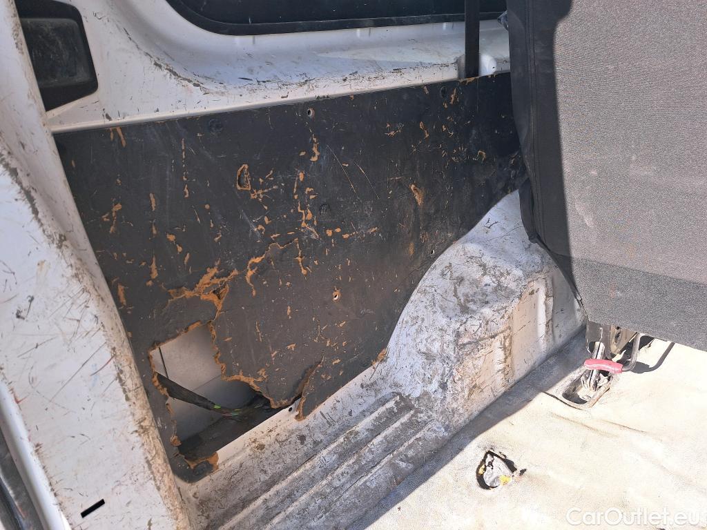  Citroen  Jumpy CITROEN  / 2016 / 4P / combi Combi Talla XL BlueHDi 120 S&S Confort #65