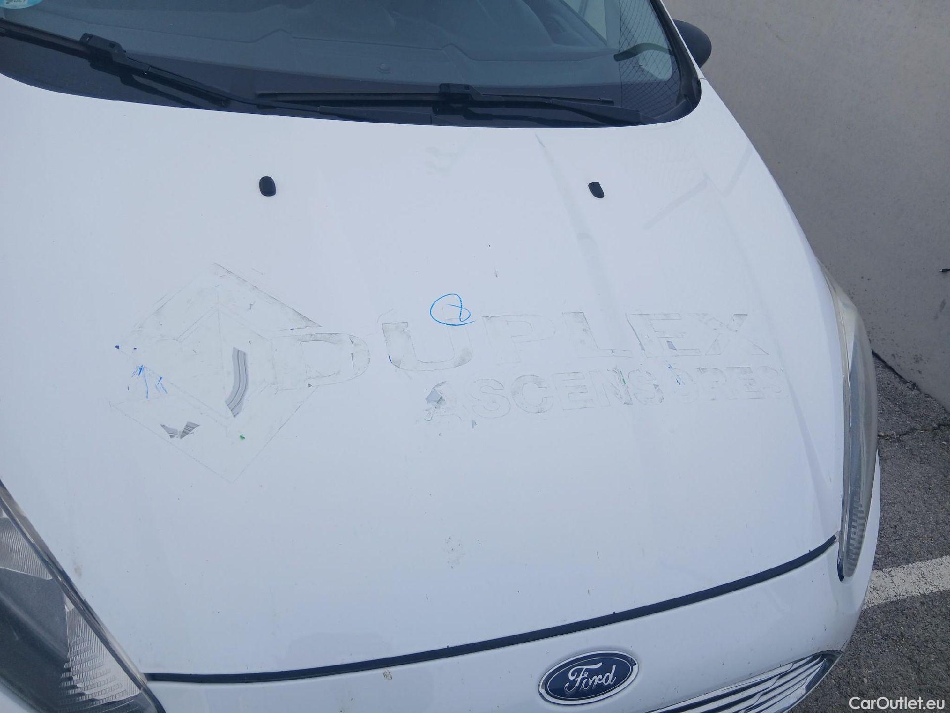  Ford  Fiesta FORD  VAN VU 3p 6G berlina comerci 1.5 TDCi 75cv #17