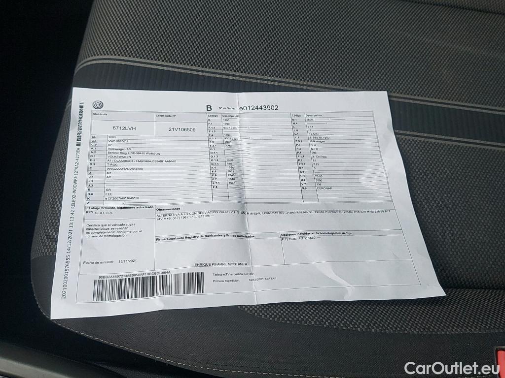  Volkswagen  T-ROC VOLKSWAGEN  / 2017 / 5P / todoterreno Advance R-Line 1.0 TSI 81kW (110CV) #9